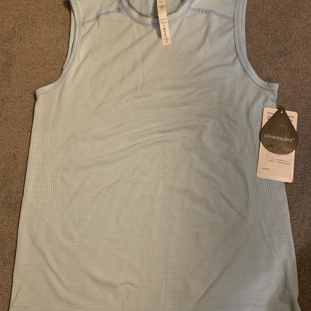 Men’s lululemon shirt